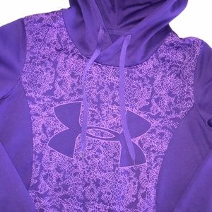 Under Armour sweatshirt